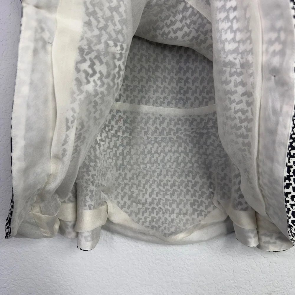 Diane von Furstenberg Skirt Womens M Black White Silk‎ Abstract Flounce Luxury